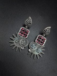 Silver Replica Earrings - Trendy Silver Look aLike Dangler Earring - Color: "Pink"