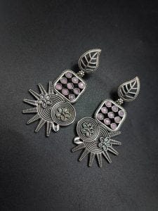 Silver Replica Earrings - Trendy Silver Look aLike Dangler Earring - Color: "Baby Pink"