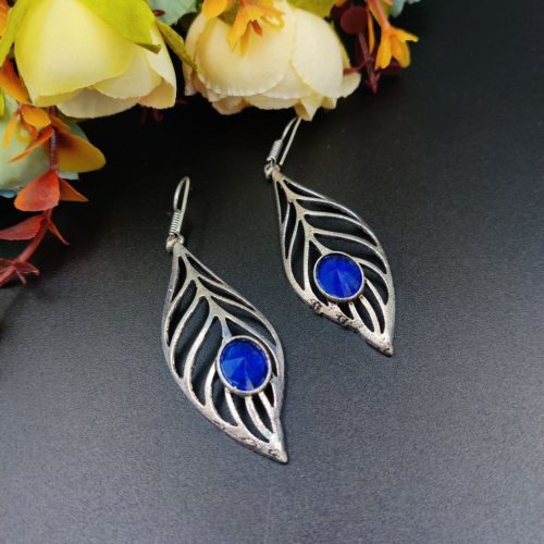 Light Weight Leaf Style Dangler Earrings - Image 6