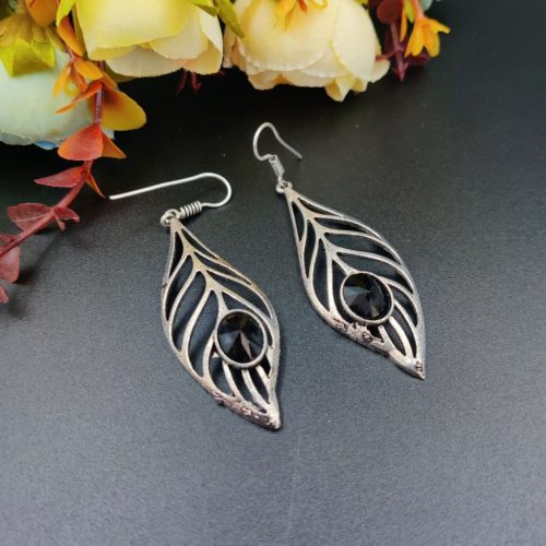 Light Weight Leaf Style Dangler Earrings - Image 4