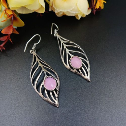 Light Weight Leaf Style Dangler Earrings