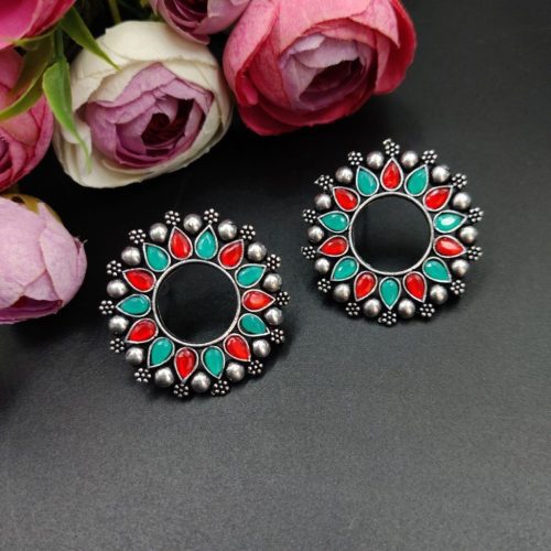 Light Weight Circle Stone Stud Earrings