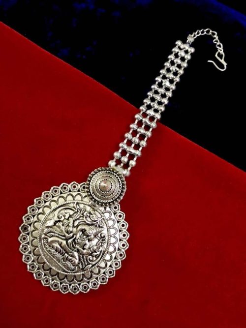Round Shape Silver Oxidised Ganesha Maangtika