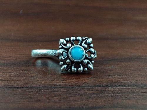Oxidised Square Shape Stone Nosepin For Girls - Image 3