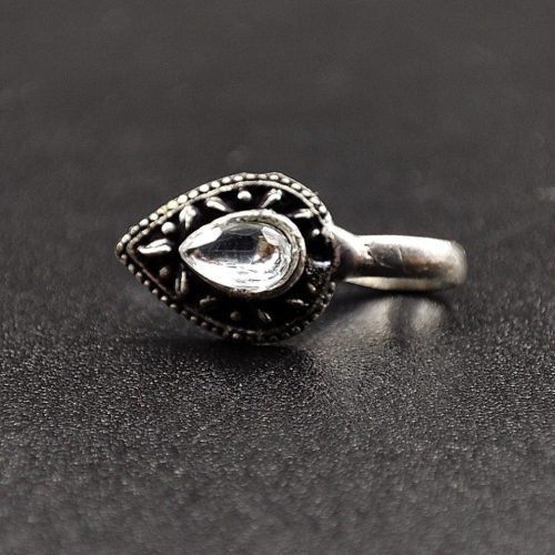 Handcrafted Oxidized Stone Nosepin for Traditional Look - Image 4