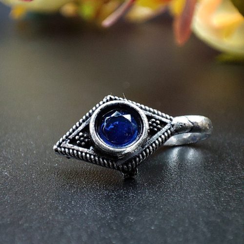 Elegant oxidised stone nosepin with press design for girls