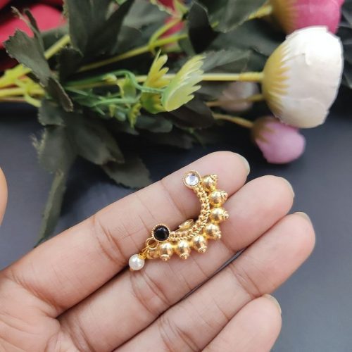 Marathi Style Stone Work Golden Nosepin For Girls - Image 2