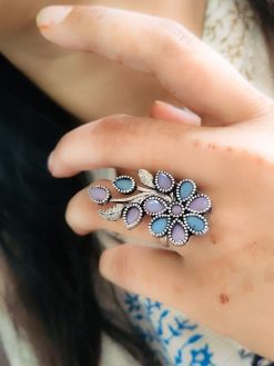Nature's Inspiration: Oxidised Silver Plated Rings with Floral Motifs