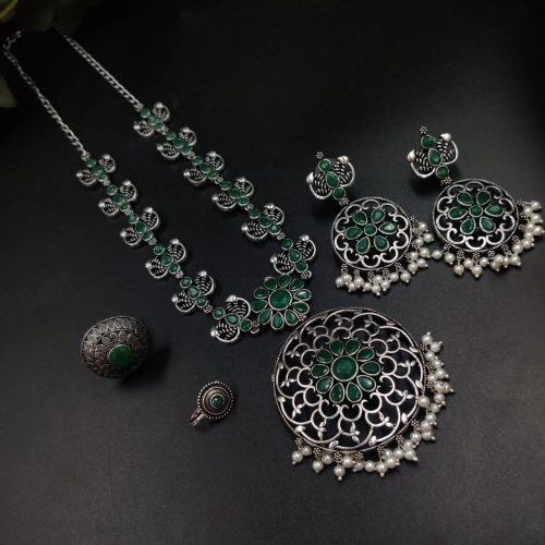 Oxidised Round Pendent Long Chain Combo Necklace Set with Rings And Nosepin - Image 4