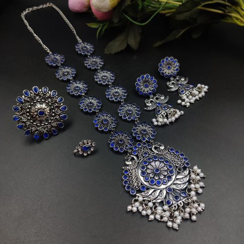 Bohemian-inspired Oxidised Necklace Set featuring Exquisite Stone Work, Rings, and Nosepin - Image 9