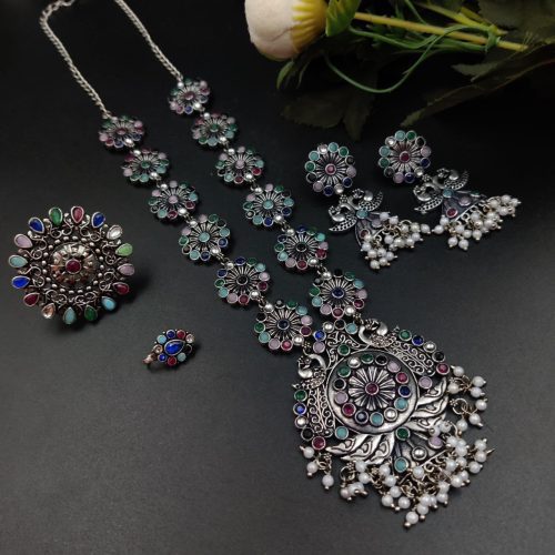 Bohemian-inspired Oxidised Necklace Set featuring Exquisite Stone Work, Rings, and Nosepin - Image 5