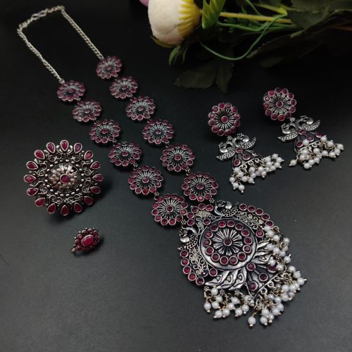Bohemian-inspired Oxidised Necklace Set featuring Exquisite Stone Work, Rings, and Nosepin - Image 3