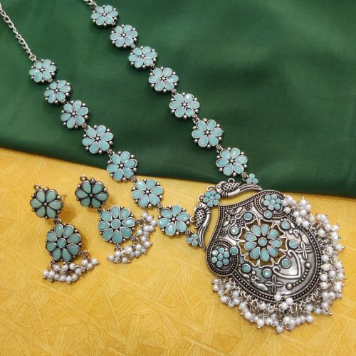 Elegant oxidized necklace set featuring stunning stone elements