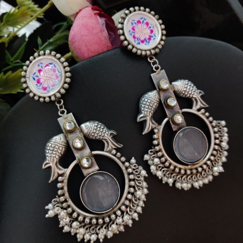 Premium Quality Hand painted Silver Look Like Fish Design Monalisa Stone Earrings - Image 5