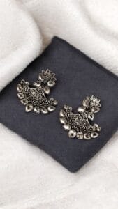 Silver Look Like Best Lotus Stud Earrings In Replica Polish - Color: "White"