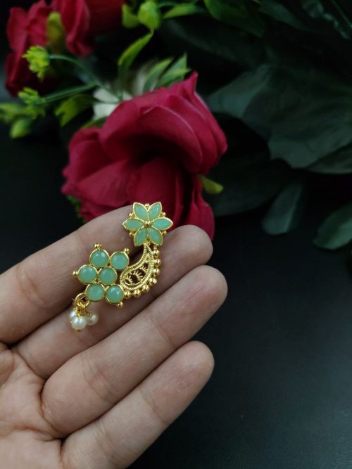 Gold plated Marathi style stone nosepin for girls