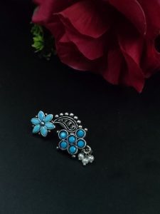 Adorable Oxidised Silver Plated Marathi Nath Press Nosepin - color: "Aqua"