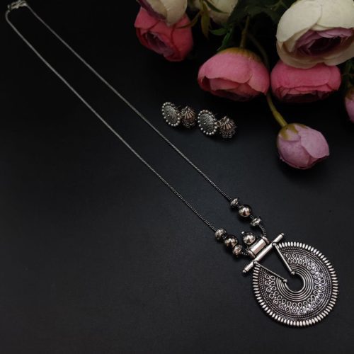 Antique Casual Wear German Silver Chain Pendent Set