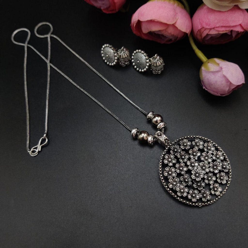 Round Shape Flower Design Chain Necklace With Jhumki Earrings