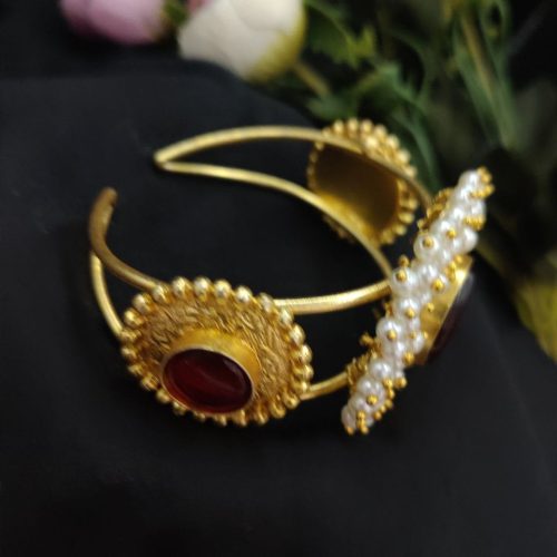 Gold Plated Monalisa Stone Round Shape With Pearl Work - Image 3