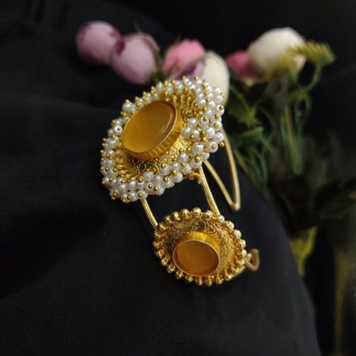 Gold Plated Monalisa Stone Round Shape With Pearl Work - Image 4