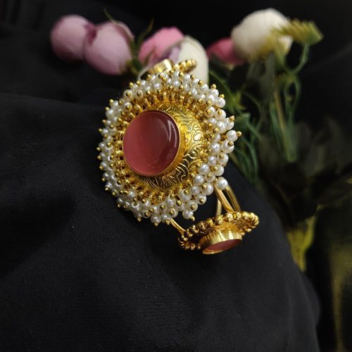 Gold Plated Monalisa Stone Round Shape With Pearl Work - Image 8