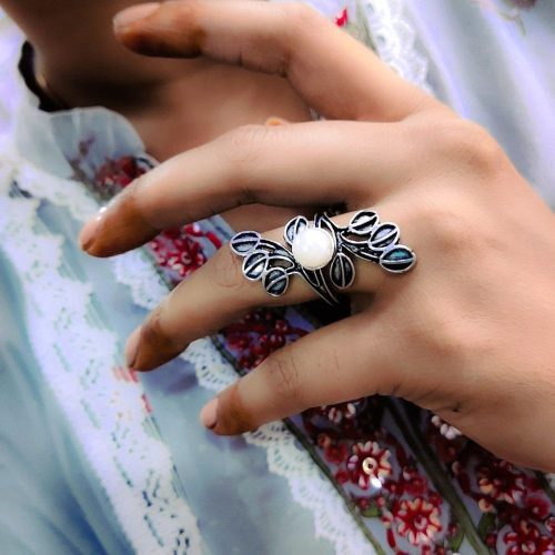 Indian Art Flower Design Oxidised Silver Stone Work Rings - Image 4
