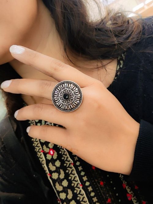 Antique Silver Plated Round Oxidised Stone Work Rings - Image 4