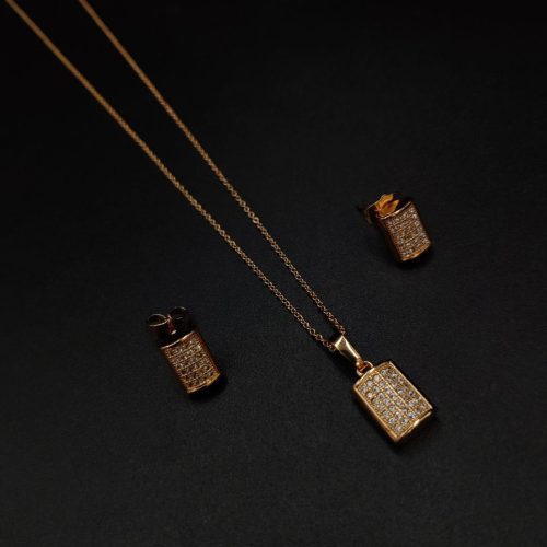 Sparkling Rose Gold Plated AD Pendant Necklace with Chain