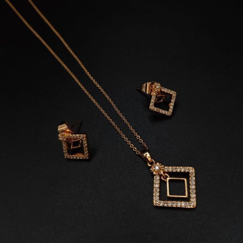Delicate Rose Gold Plated AD Pendant Necklace with Chain for everyday wear