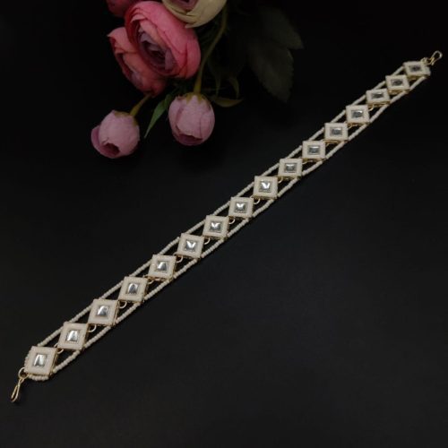 Intricately designed gold plated Shish Patti hair accessory with filigree work
