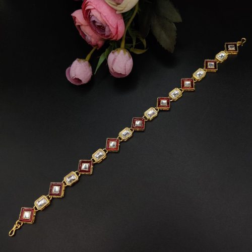 Traditional Indian jewelry-inspired gold plated Shish Patti for ethnic occasions