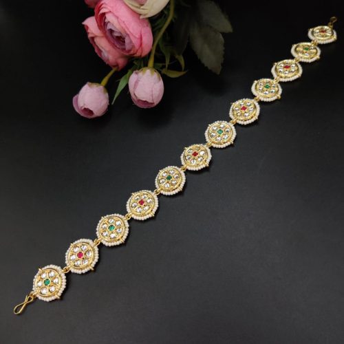 Regal appearance and luxurious gold plating of the Shish Patti for special events