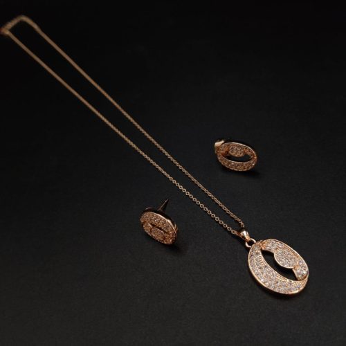 Trendy Rose Gold Plated AD Pendant Necklace with Geometric Charm