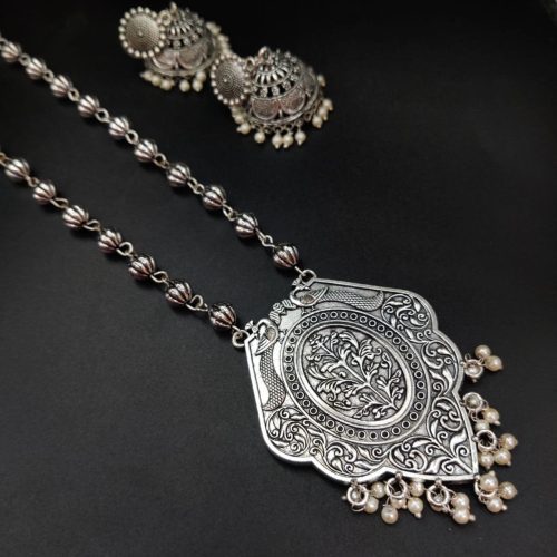 Silver Plated Oxidised Floral Art Necklace With Jhumka Earrings - Image 3