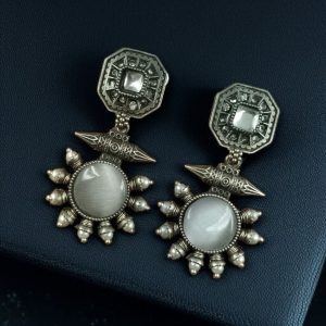 Silver Replica Earrings with Monalisa Stone & Adorable Pearl Work - color: "Grey"