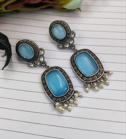 Antique Design Silver Look Like Replica Monalisa Stone Stud Earrings