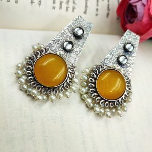 Premium-Quality-Hand-Made-Silver-Replica-Monalisa-Stone-Stud-Earrings-with-Pearl-Work
