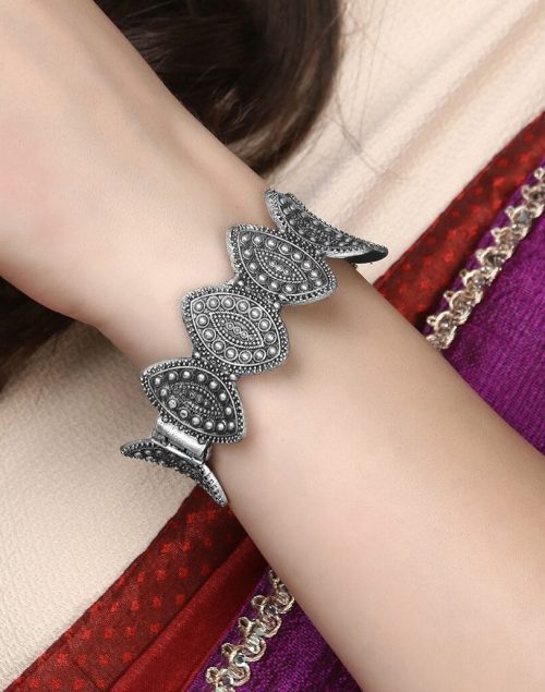 Antique-Silver-Look-Like-Kada-Bangle-For-Girls-Opeanable-Bracelet