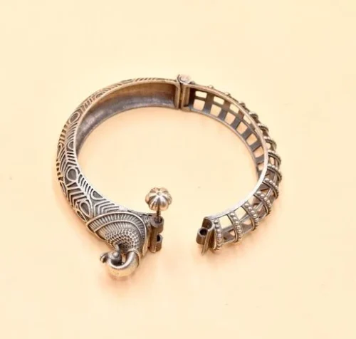 Designer-Peacock-Silver-Replica-Kada-Bangle-For-Girls-Opeanable-Bracelet