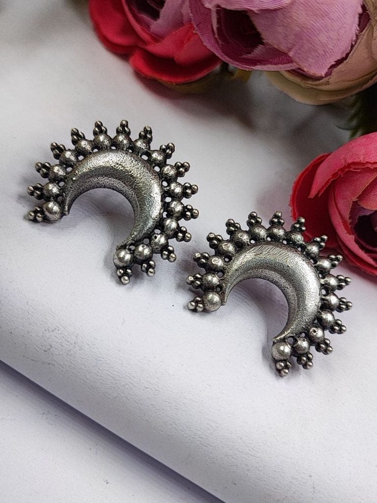Premium Quality Oxidised Stud Earrings - Silver Look Like Stud
