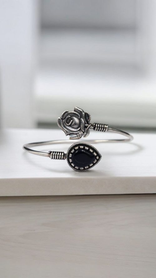 Oxidised Silver Look Like Flower Bracelet with Monalisa Stone Work