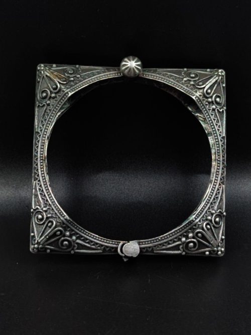 Silver-Look-alike-Bangles-Kada-Oxidized-Openable-Bracelet