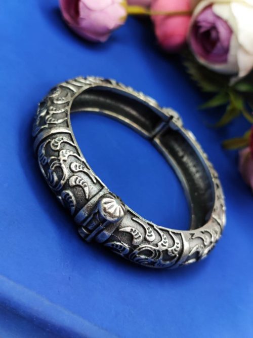 Openable-Kada-Bangle-Oxidised-Silver-Replica-Bracelet