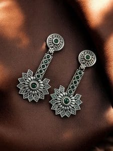 Silver Look aLike Dangler Earrings - Light Weight Casual Earring - Color: "Green"