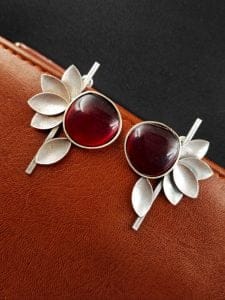 Monalisa Stone Half Flower Stud Earrings - Attractive Silver Replica Polish - Color: "Red"