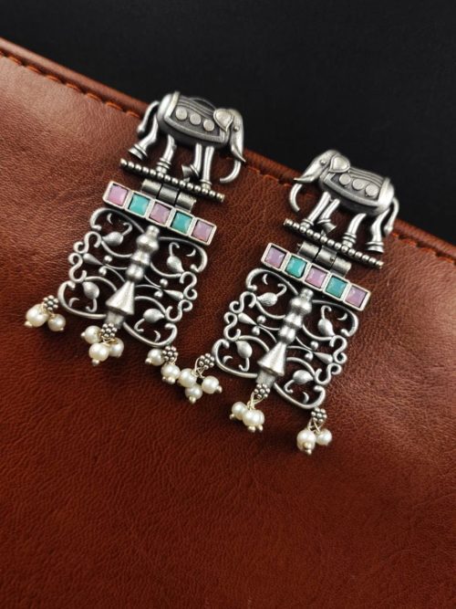 Antique Silver Elephant Earrings - Timeless elegance meets exotic charm.