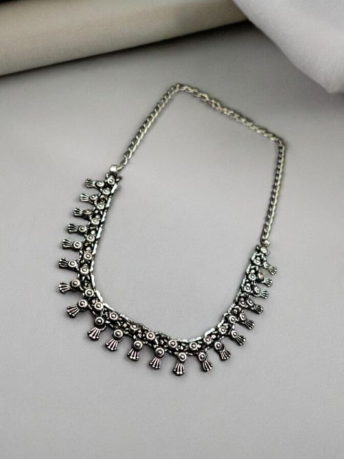 Lightweight Oxidized Silver Plated Choker Necklace - Exquisite Jewelry