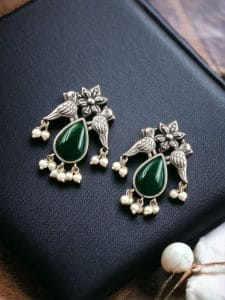 Premium Stone Jewelry | Silver Look Oxidized Bird Inspire Affordable Stud Earrings - Color: "Green"