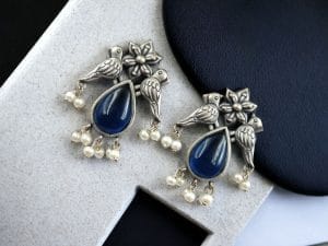 Premium Stone Jewelry | Silver Look Oxidized Bird Inspire Affordable Stud Earrings - Color: "Blue"